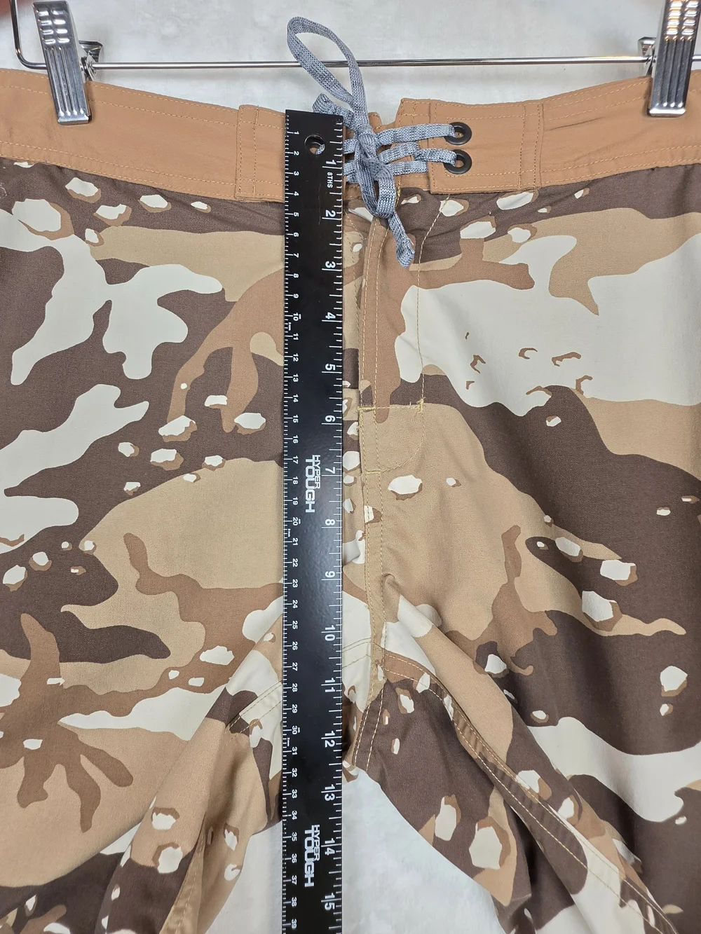 The North Face Class V Board Shorts Mens 34 Desert Camo Nylon Made in Jordan